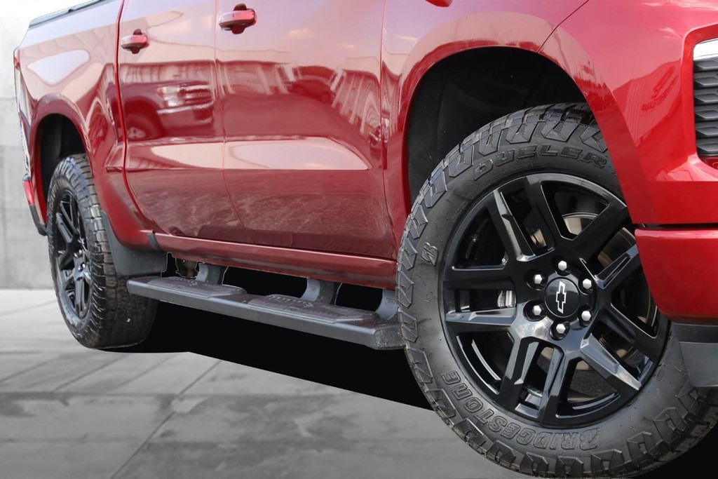 Chevrolet Silverado 1500 Vehicle Full-screen Gallery Image 03
