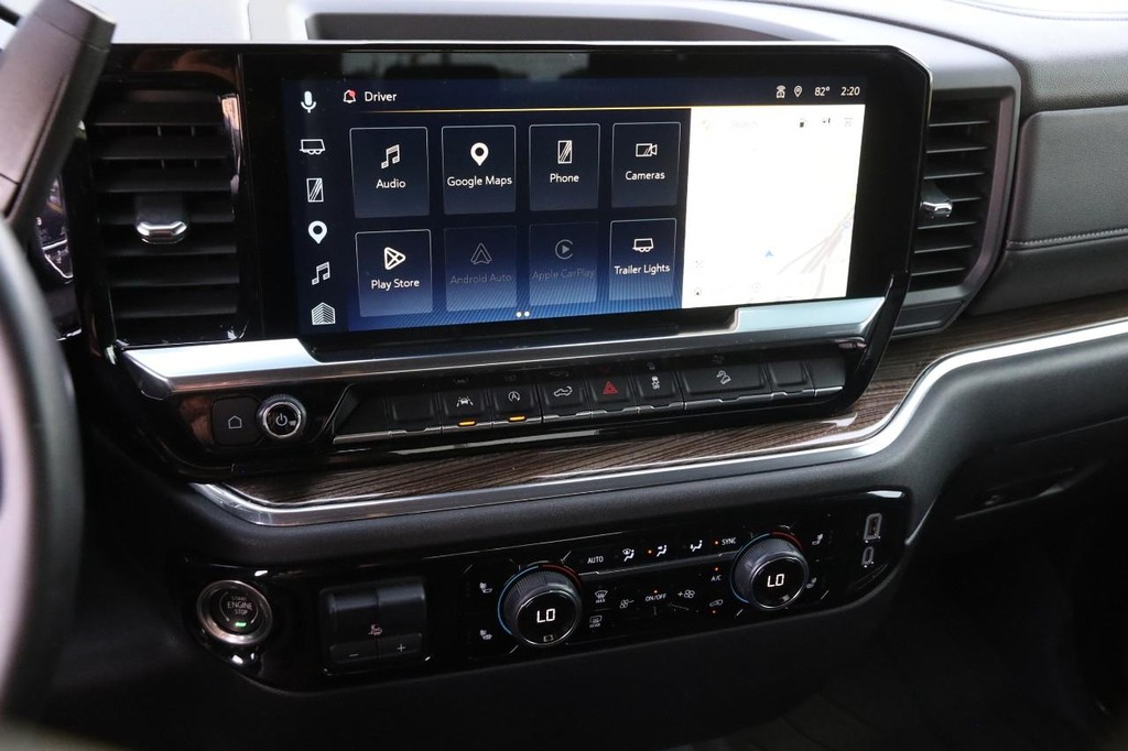 Chevrolet Silverado 1500 Vehicle Full-screen Gallery Image 15