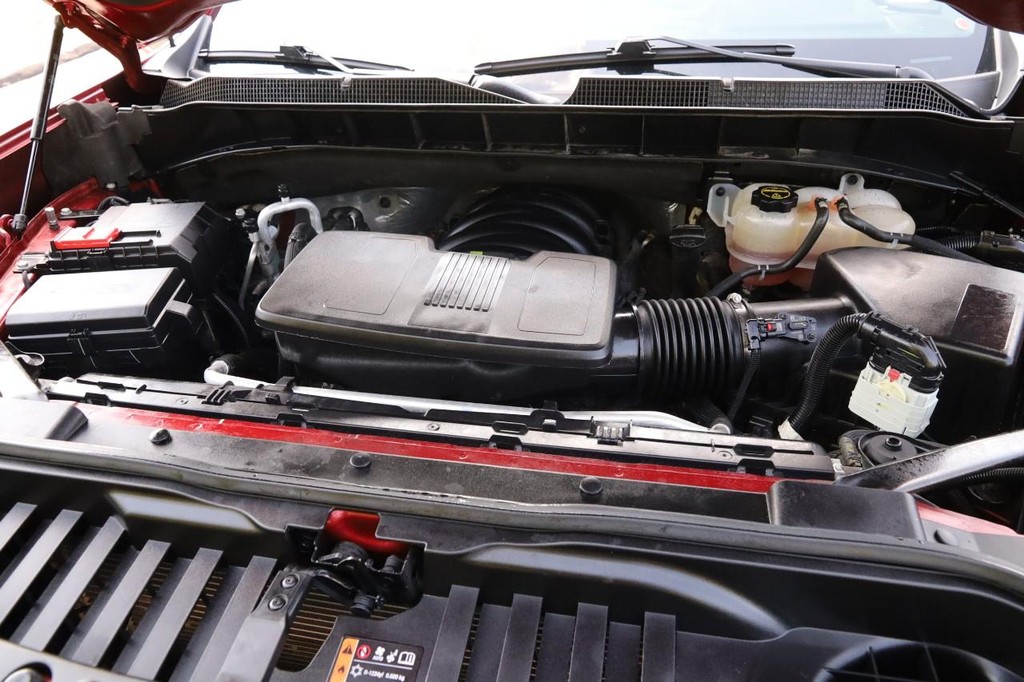 Chevrolet Silverado 1500 Vehicle Full-screen Gallery Image 28