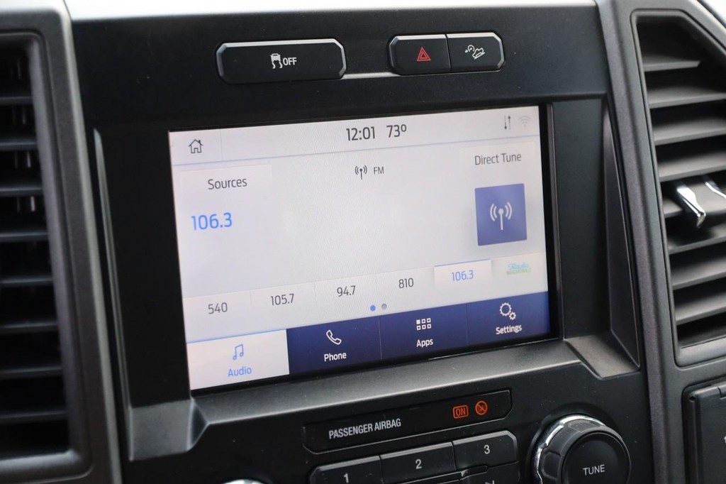Ford Super Duty F-250 SRW Vehicle Full-screen Gallery Image 16