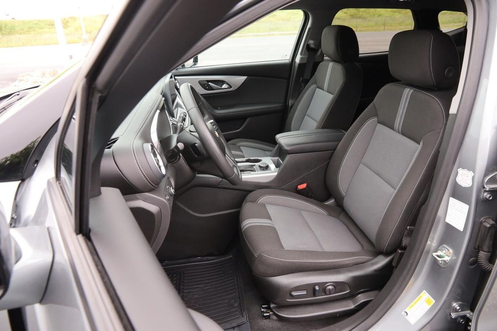 Chevrolet Blazer Vehicle Full-screen Gallery Image 8