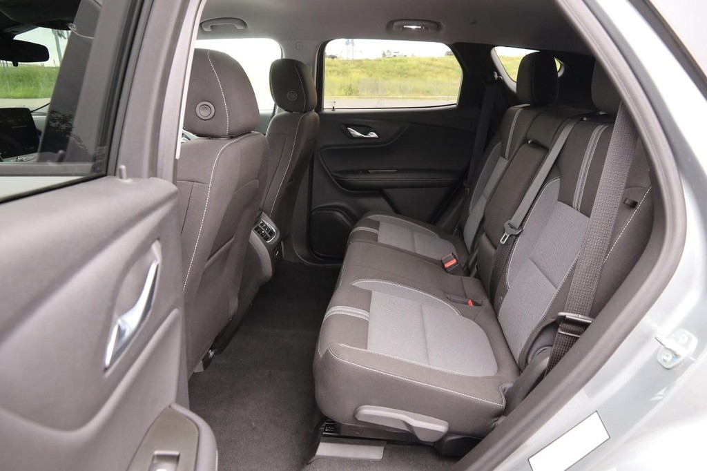 Chevrolet Blazer Vehicle Full-screen Gallery Image 9