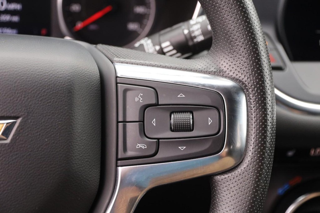 Chevrolet Blazer Vehicle Full-screen Gallery Image 12