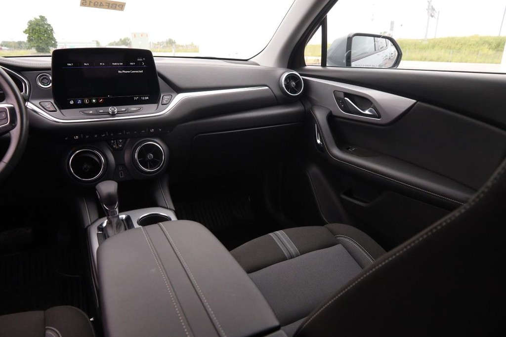 Chevrolet Blazer Vehicle Full-screen Gallery Image 24