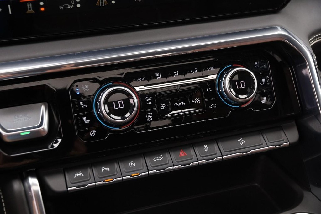 GMC Sierra 1500 Vehicle Full-screen Gallery Image 20