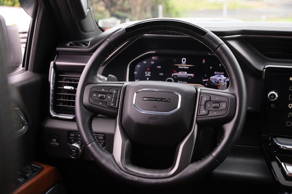 GMC Sierra 1500 Vehicle Full-screen Gallery Image 25