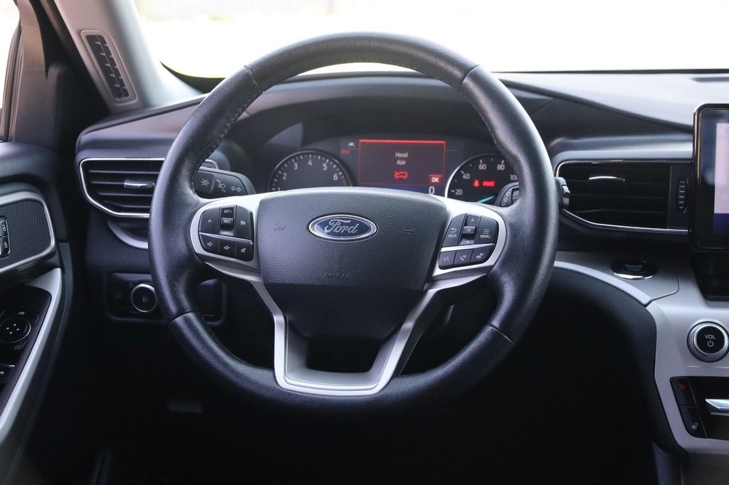 2024 Ford Explorer XLT - Photo 25