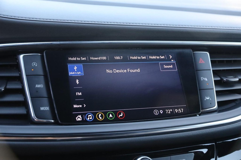 Buick Enclave Vehicle Full-screen Gallery Image 19