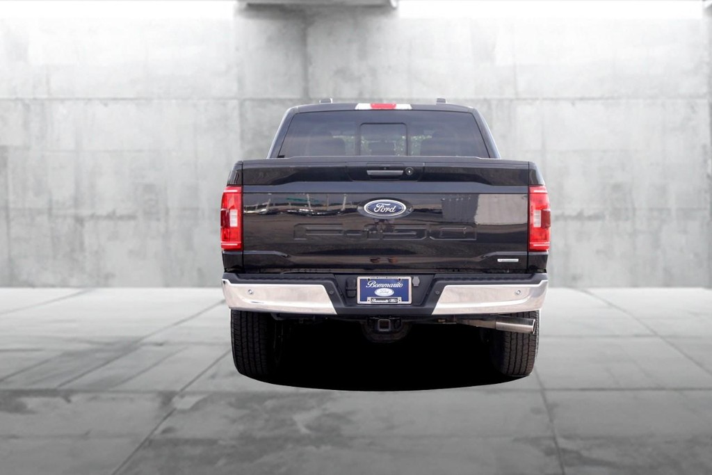 Ford F-150 Vehicle Full-screen Gallery Image 6