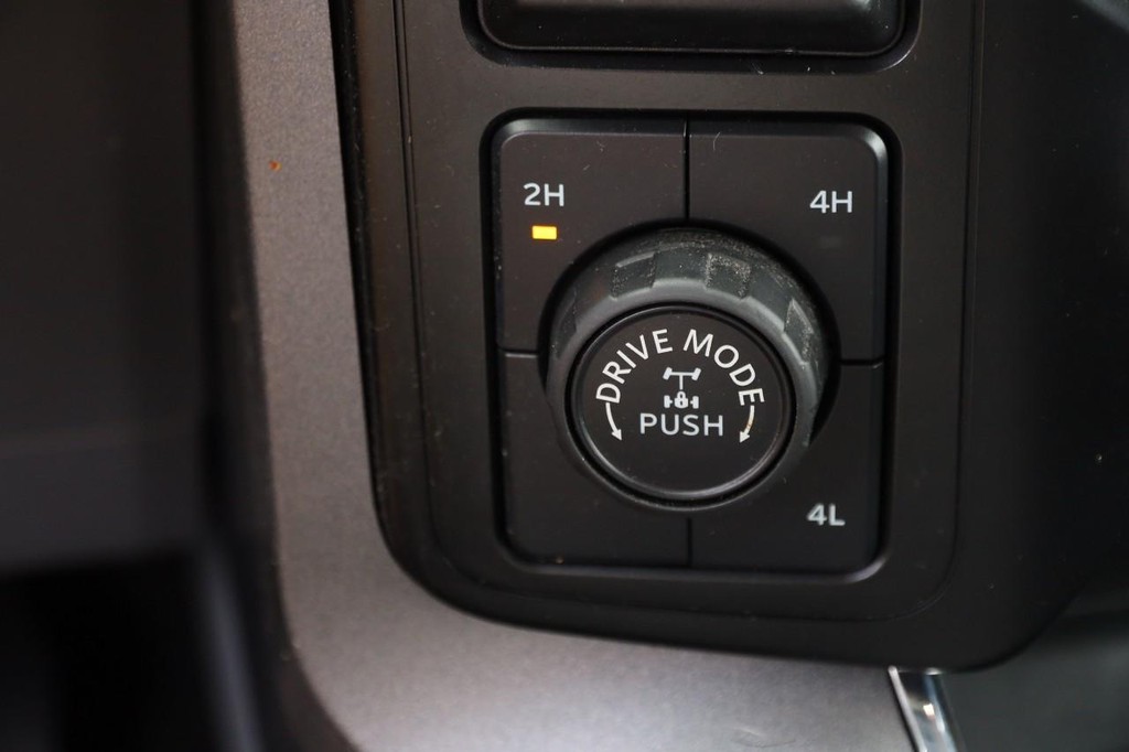 Ford F-150 Vehicle Full-screen Gallery Image 20