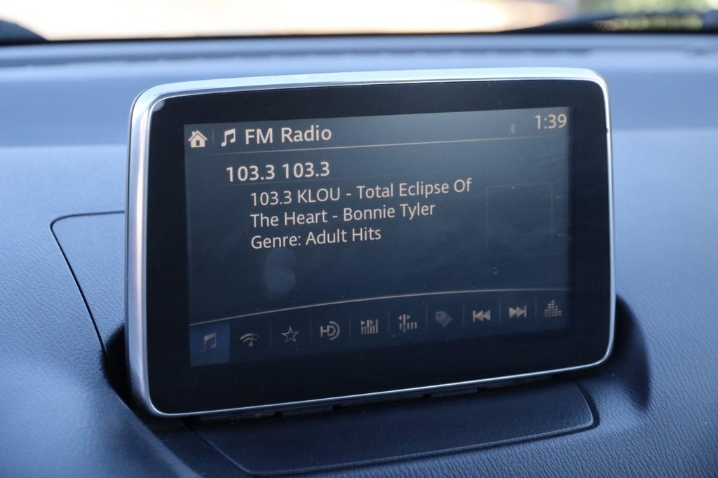 Scion iA Vehicle Image 15
