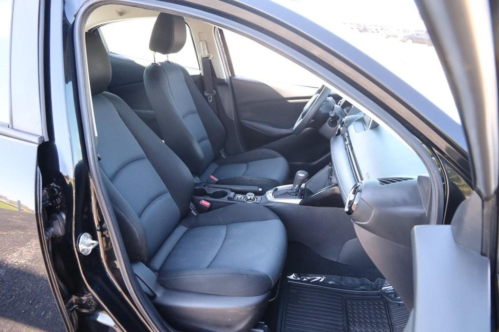 Scion iA Vehicle Image 25