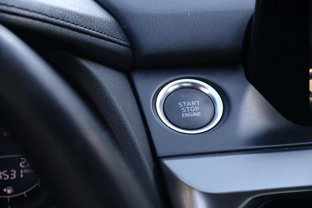 Mazda MAZDA6 Vehicle Full-screen Gallery Image 14