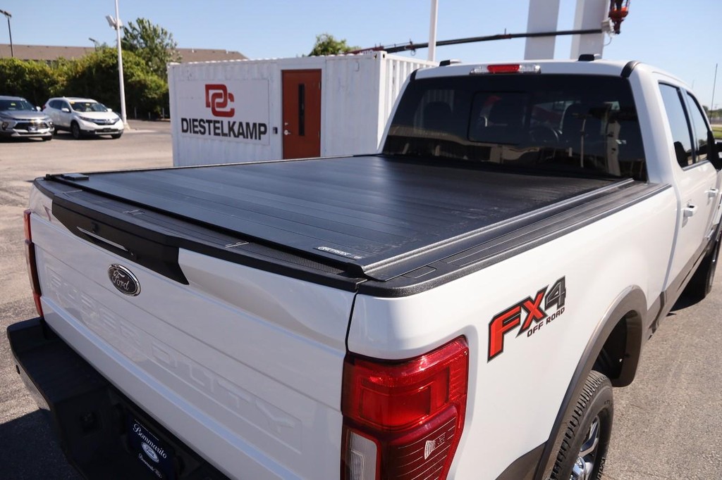 Ford Super Duty F-250 SRW Vehicle Image 07