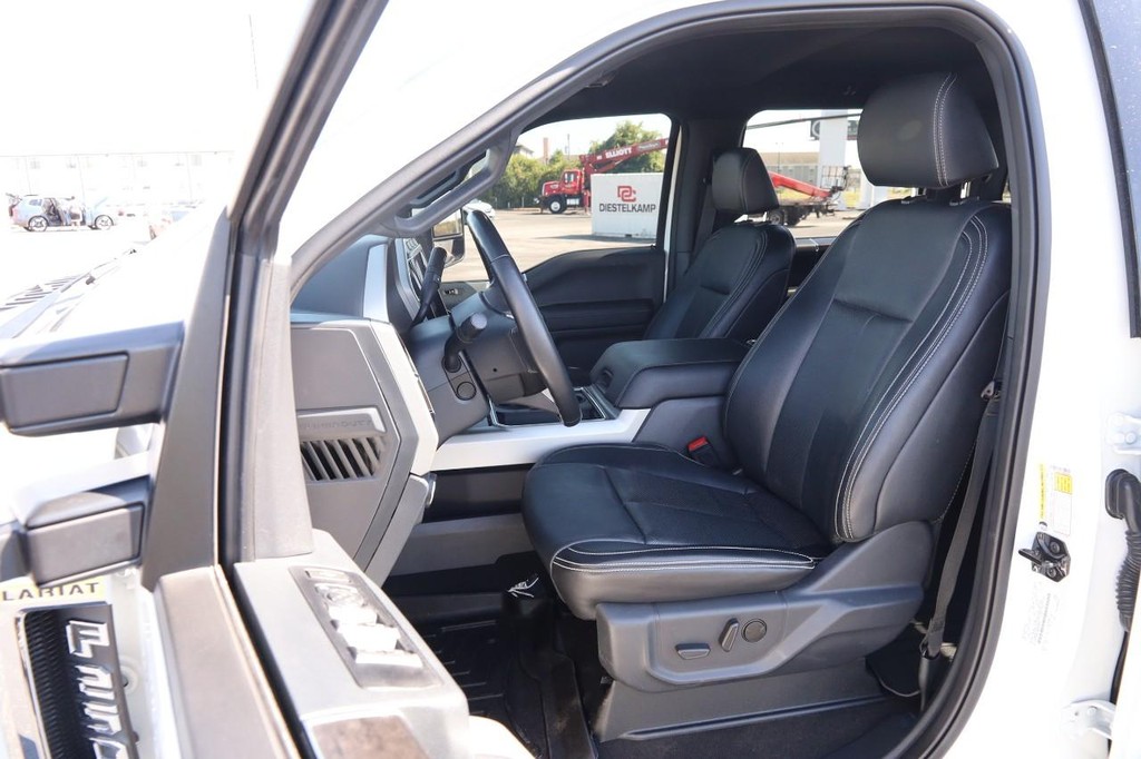 Ford Super Duty F-250 SRW Vehicle Image 08