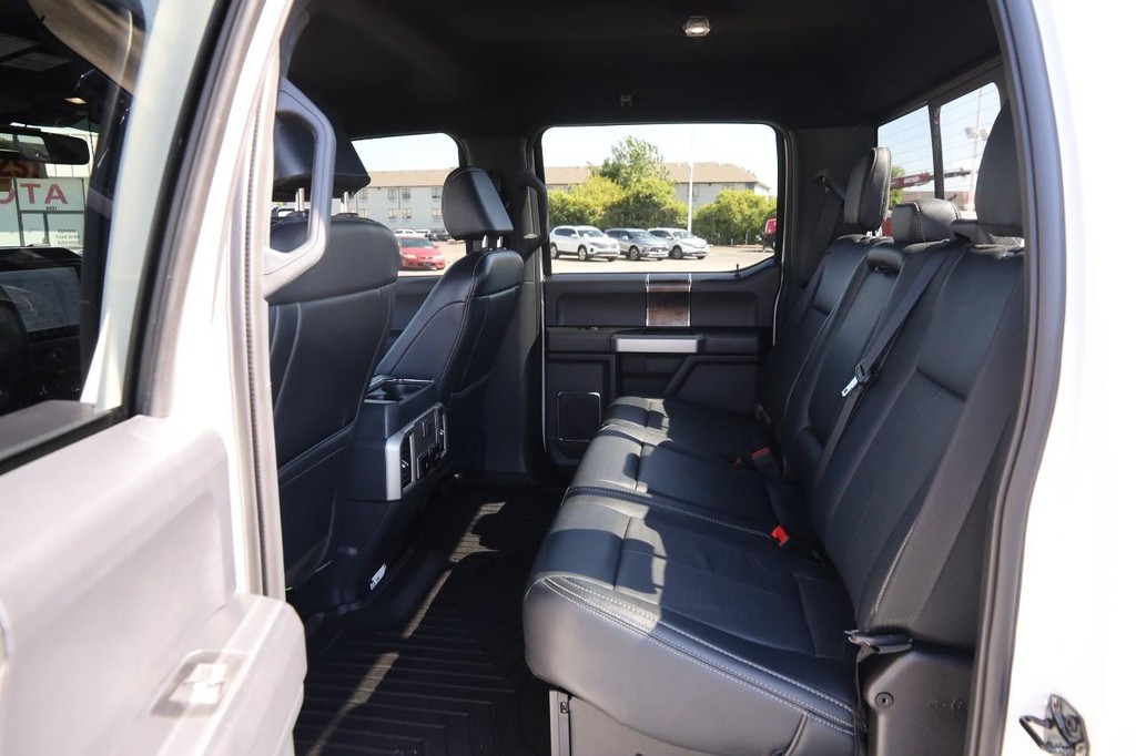 Ford Super Duty F-250 SRW Vehicle Image 09