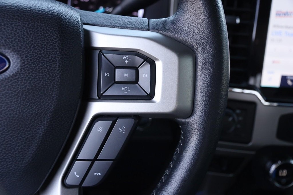 Ford Super Duty F-250 SRW Vehicle Image 12