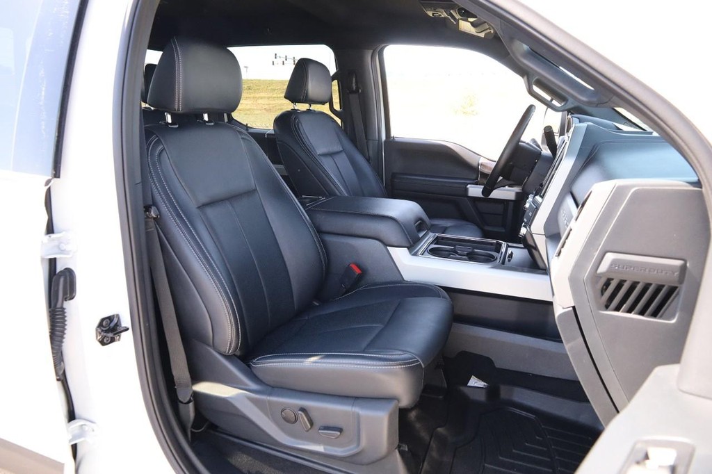 Ford Super Duty F-250 SRW Vehicle Image 26