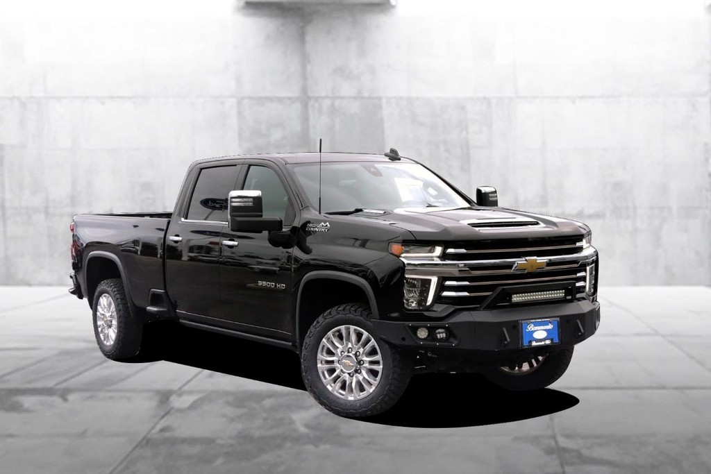 Chevrolet Silverado 3500HD Vehicle Full-screen Gallery Image 02