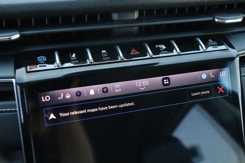 Jeep Grand Cherokee 4xe Vehicle Full-screen Gallery Image 19