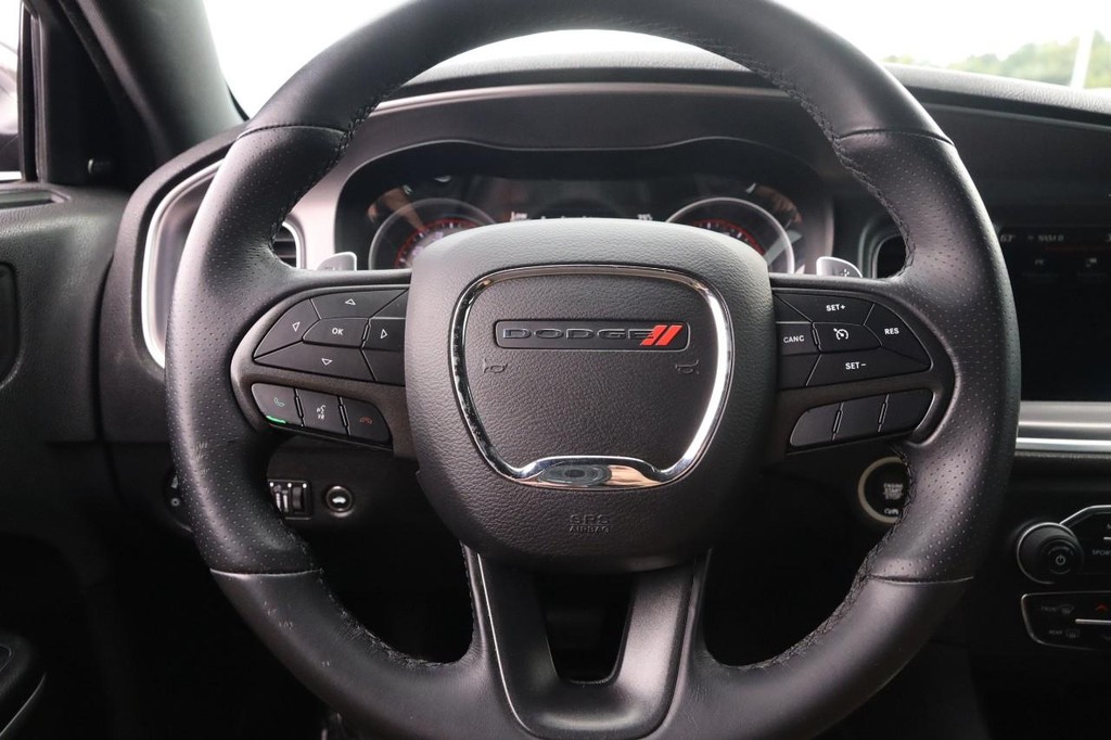 Dodge Charger Vehicle Full-screen Gallery Image 10