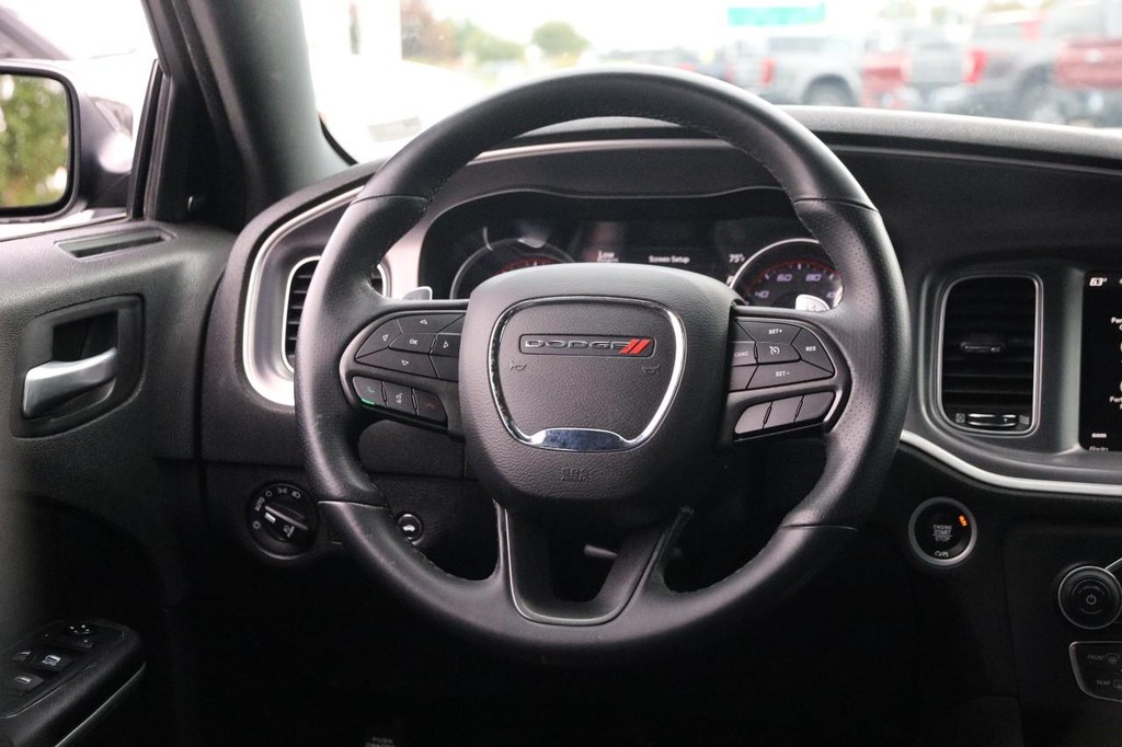 Dodge Charger Vehicle Full-screen Gallery Image 23