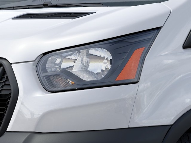 Ford Transit Passenger Wagon Vehicle Full-screen Gallery Image 18