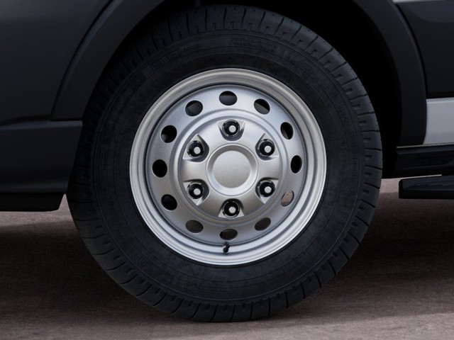 Ford Transit Passenger Wagon Vehicle Full-screen Gallery Image 19