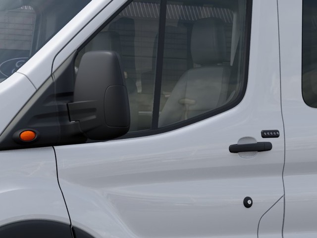 Ford Transit Passenger Wagon Vehicle Full-screen Gallery Image 20