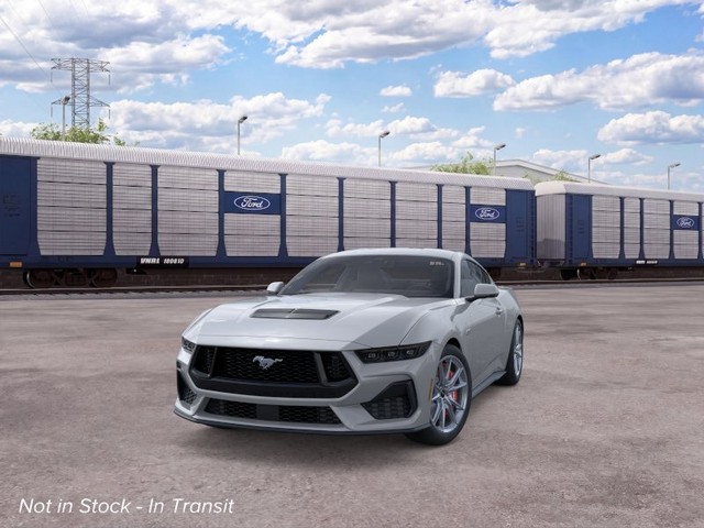 Ford Mustang Vehicle Full-screen Gallery Image 2
