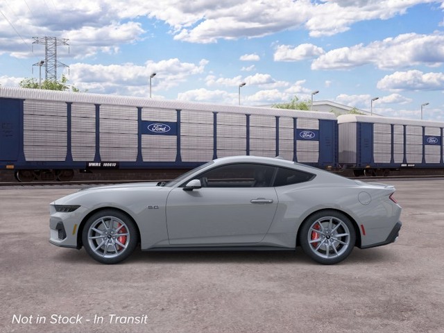 Ford Mustang Vehicle Full-screen Gallery Image 3