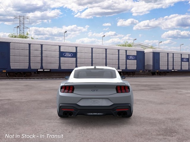 Ford Mustang Vehicle Full-screen Gallery Image 5
