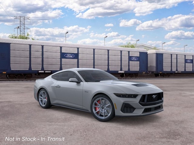 Ford Mustang Vehicle Full-screen Gallery Image 7