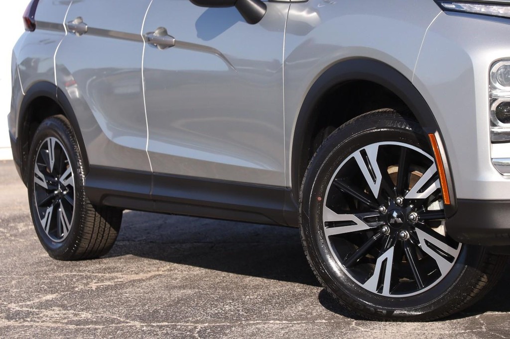 Mitsubishi Eclipse Cross Vehicle Image 03