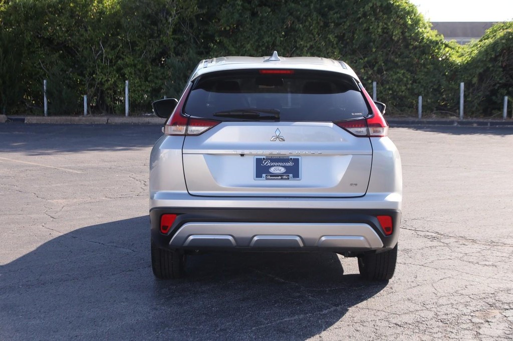 Mitsubishi Eclipse Cross Vehicle Image 06