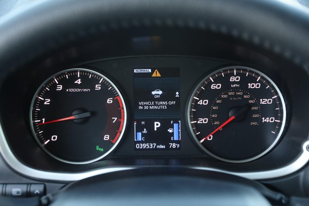 Mitsubishi Eclipse Cross Vehicle Image 14