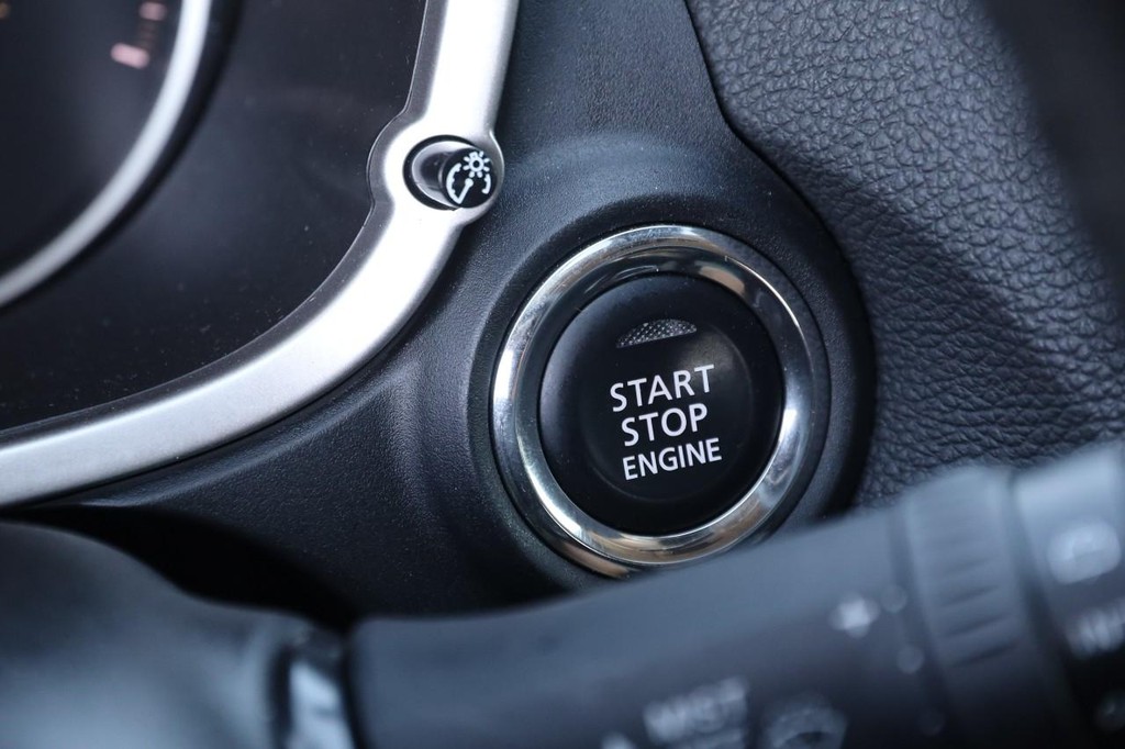 Mitsubishi Eclipse Cross Vehicle Image 15