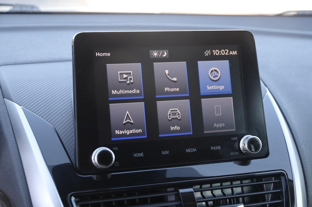 Mitsubishi Eclipse Cross Vehicle Image 17