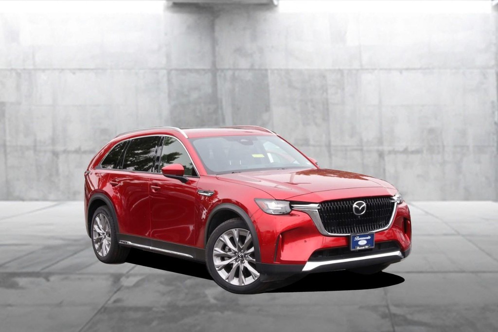 Mazda CX-90 Vehicle Image 02