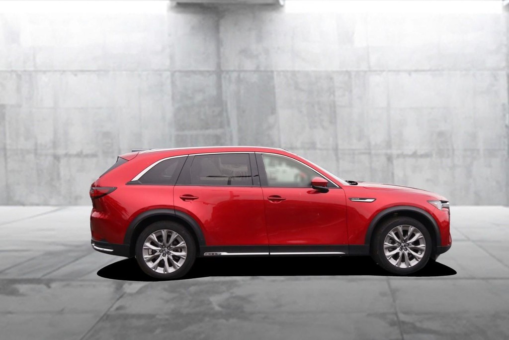 Mazda CX-90 Vehicle Image 05