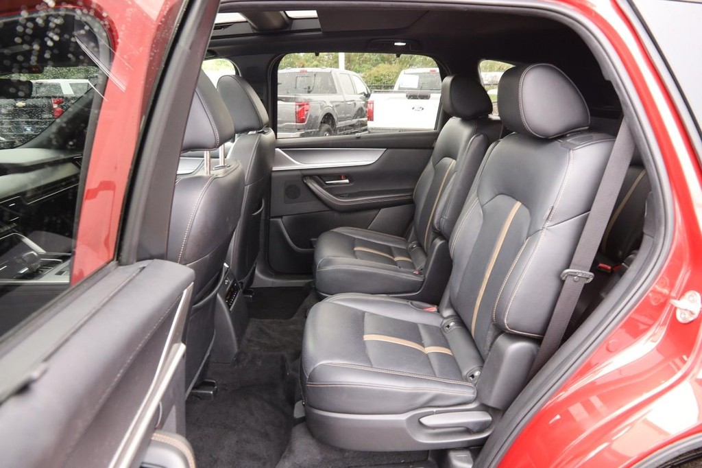 Mazda CX-90 Vehicle Image 11
