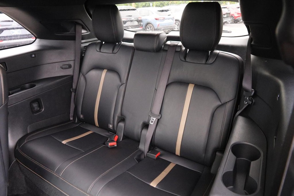 Mazda CX-90 Vehicle Image 12