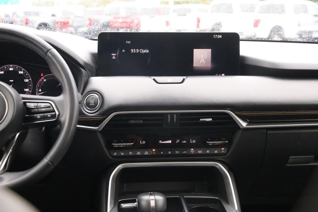 Mazda CX-90 Vehicle Image 30