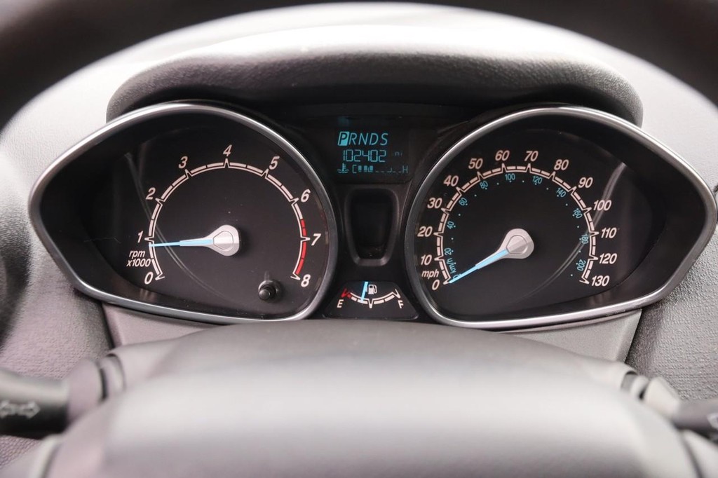 Ford Fiesta Vehicle Full-screen Gallery Image 13