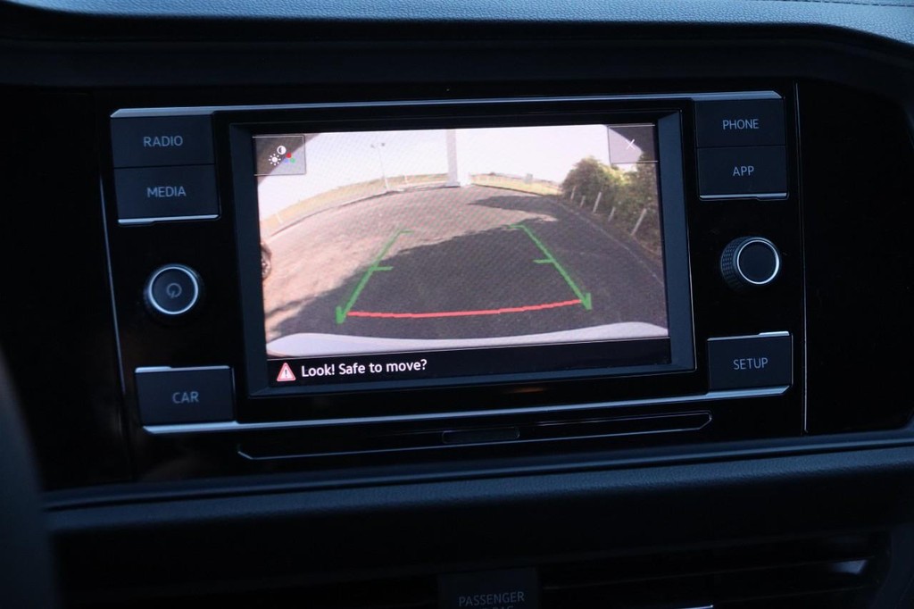 Volkswagen Jetta Vehicle Image 16