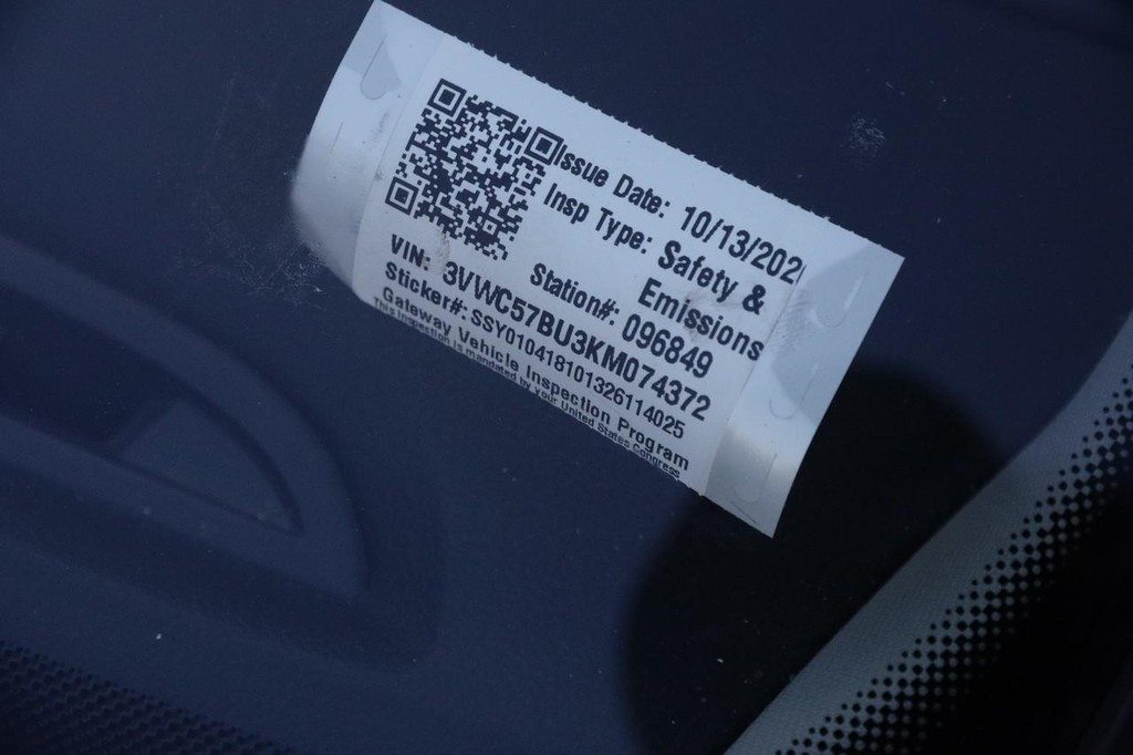 Volkswagen Jetta Vehicle Image 28
