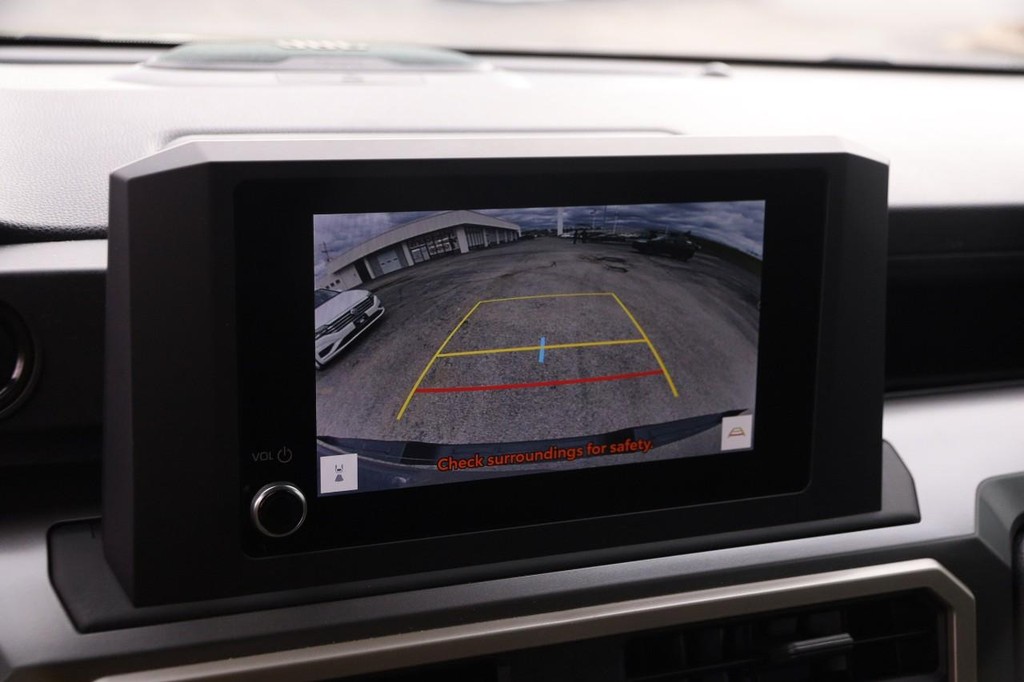 Toyota Tacoma 4WD Vehicle Image 17