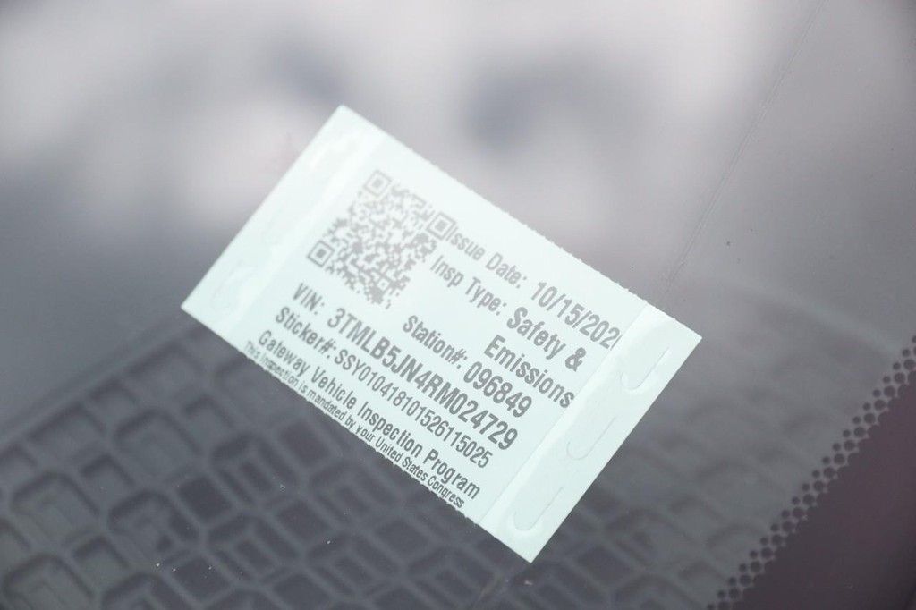 Toyota Tacoma 4WD Vehicle Image 33