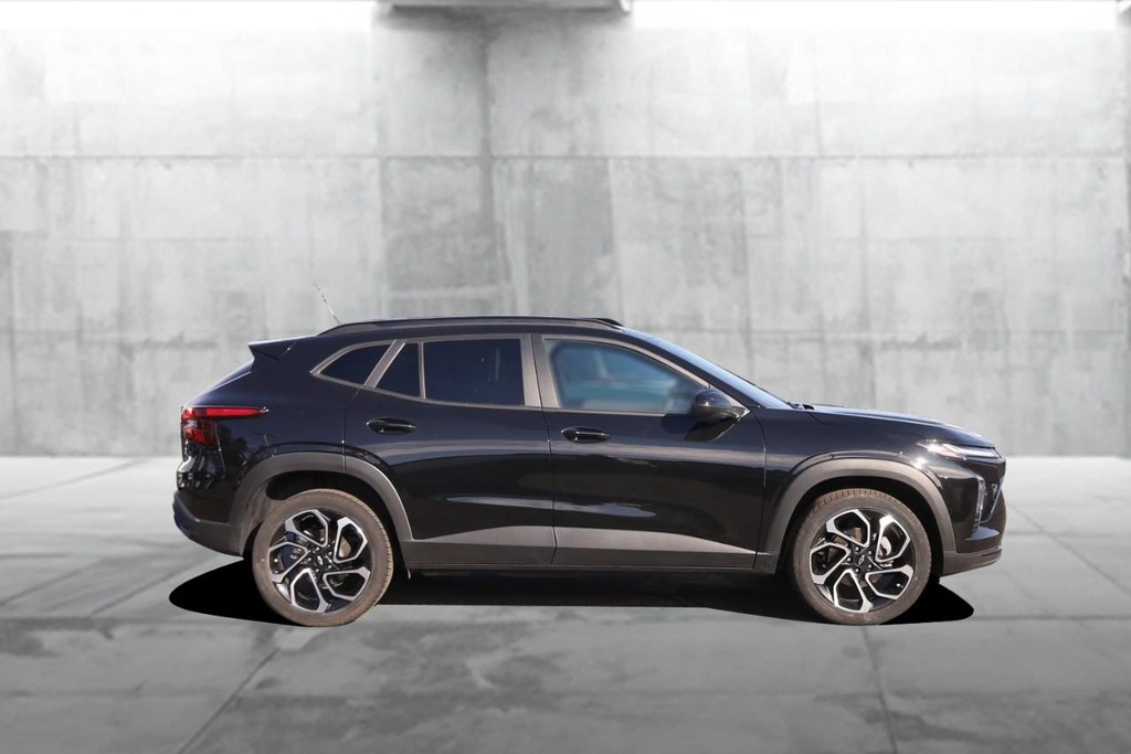 Chevrolet Trax Vehicle Full-screen Gallery Image 05