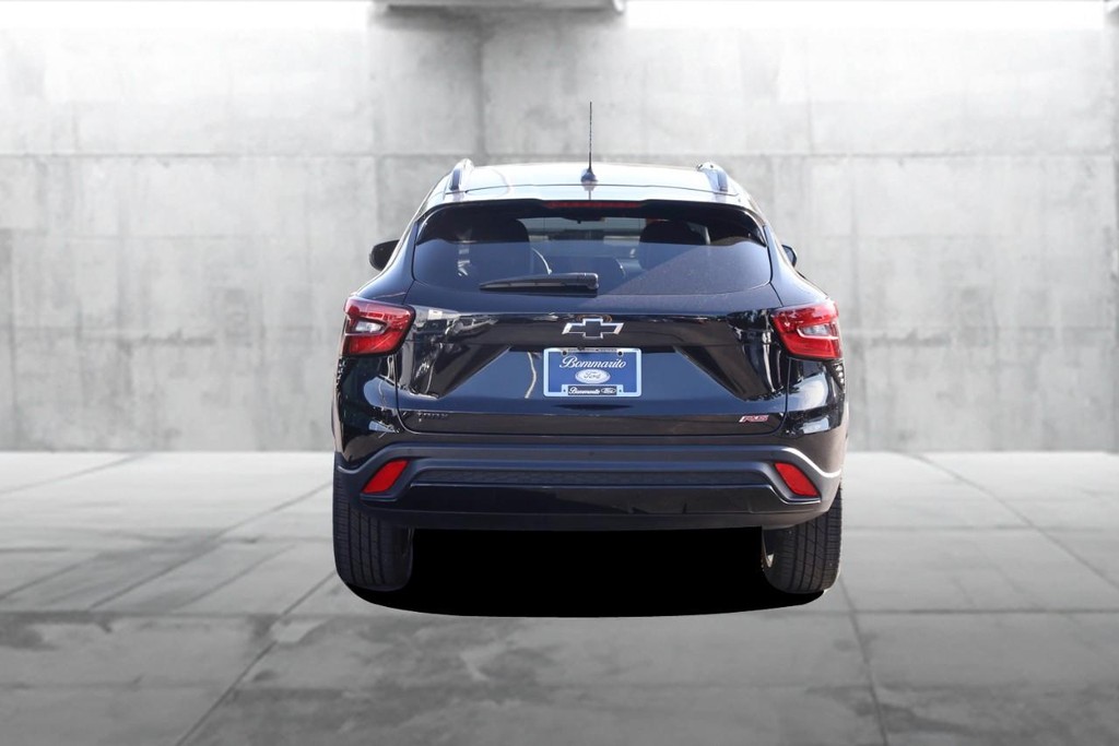Chevrolet Trax Vehicle Full-screen Gallery Image 06
